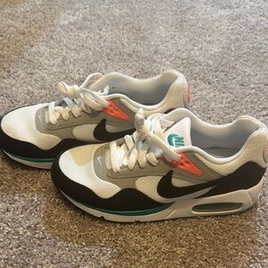 Nike Air Max Correlate